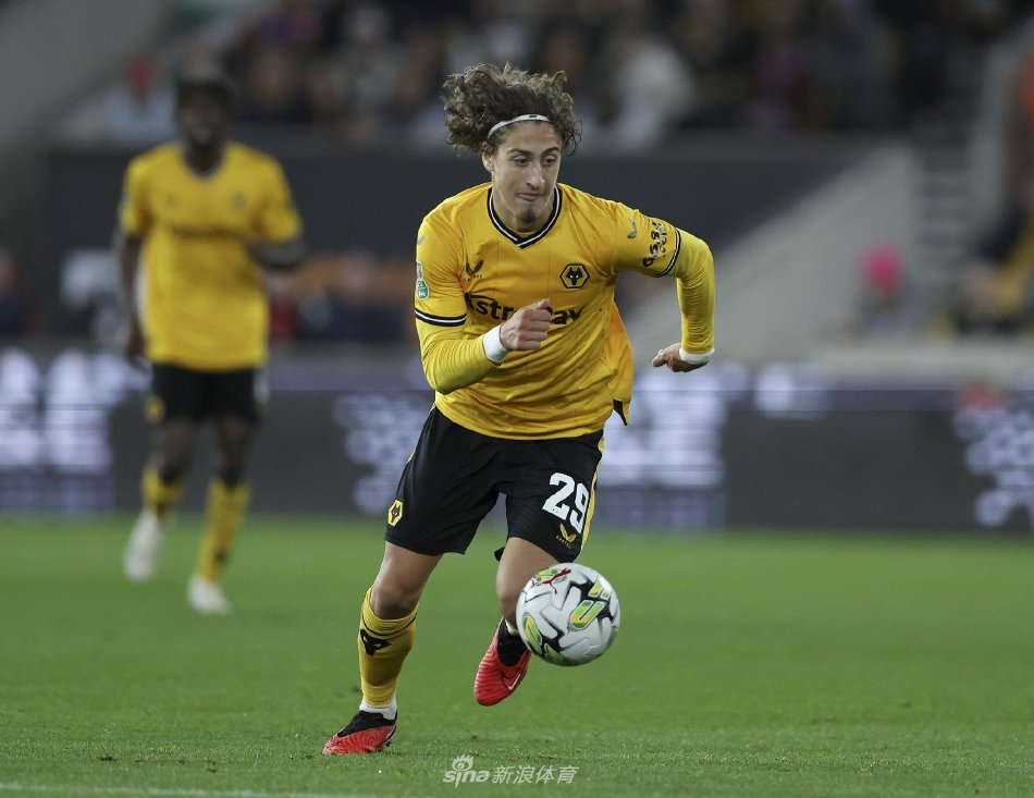 梅西的触球 梅西的触球