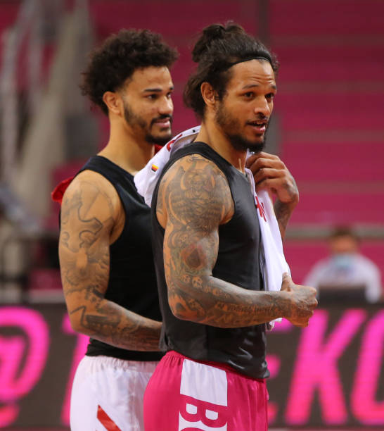 强组织中锋 强组织中锋